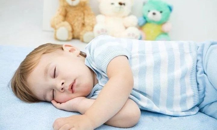 睡姿不正確會(huì)對(duì)脊柱側(cè)彎產(chǎn)生影響嗎？